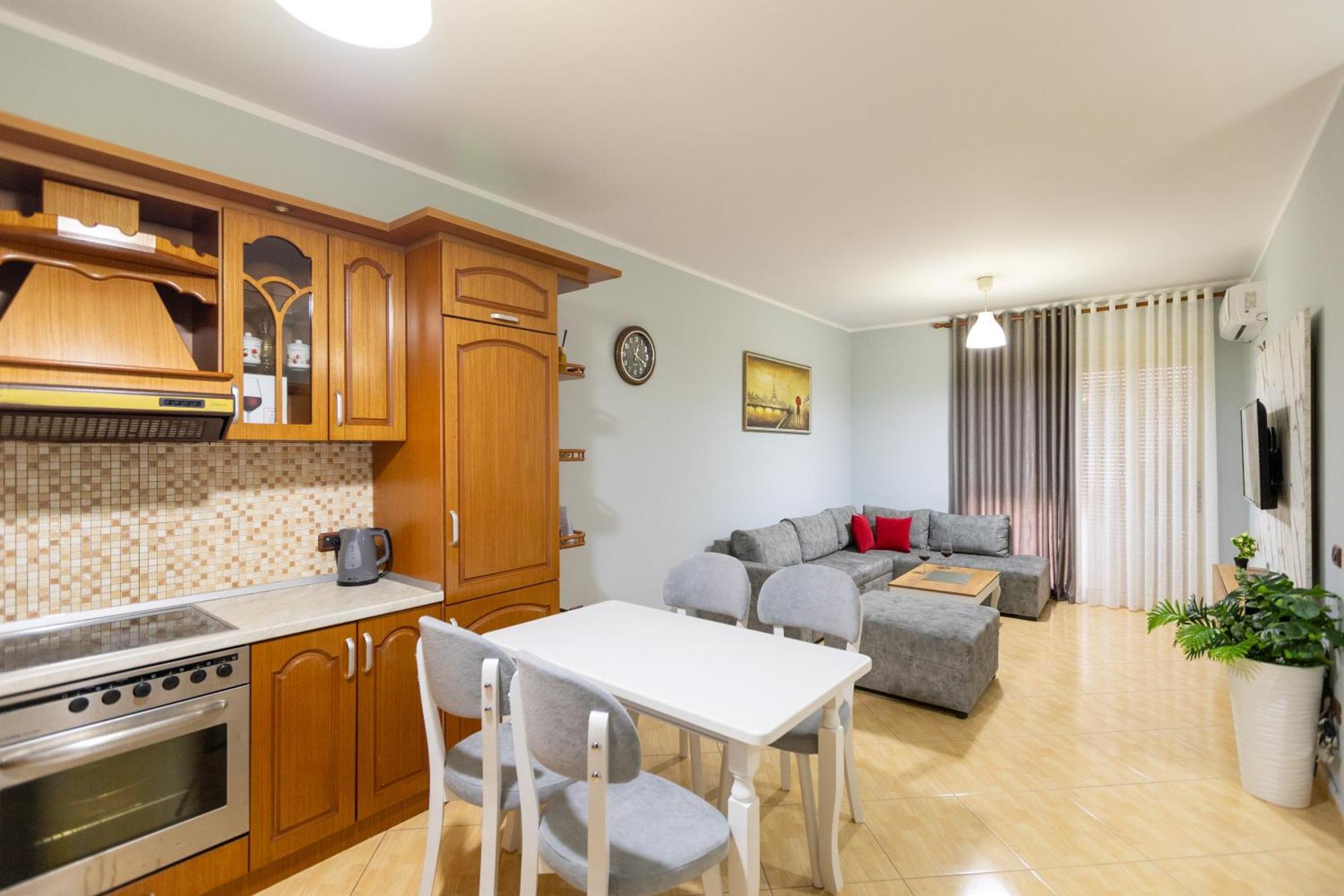 Da Vinci Apartment Vlorë Екстериор снимка