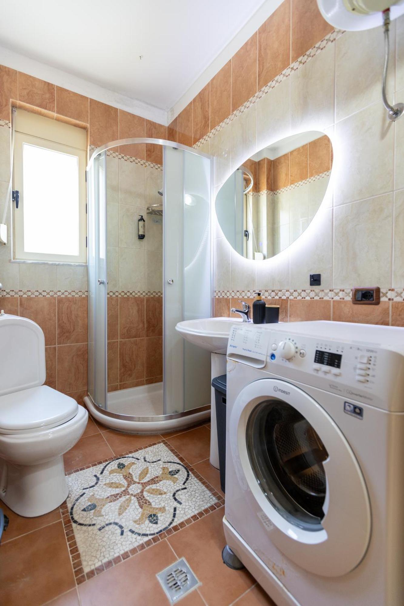 Da Vinci Apartment Vlorë Екстериор снимка