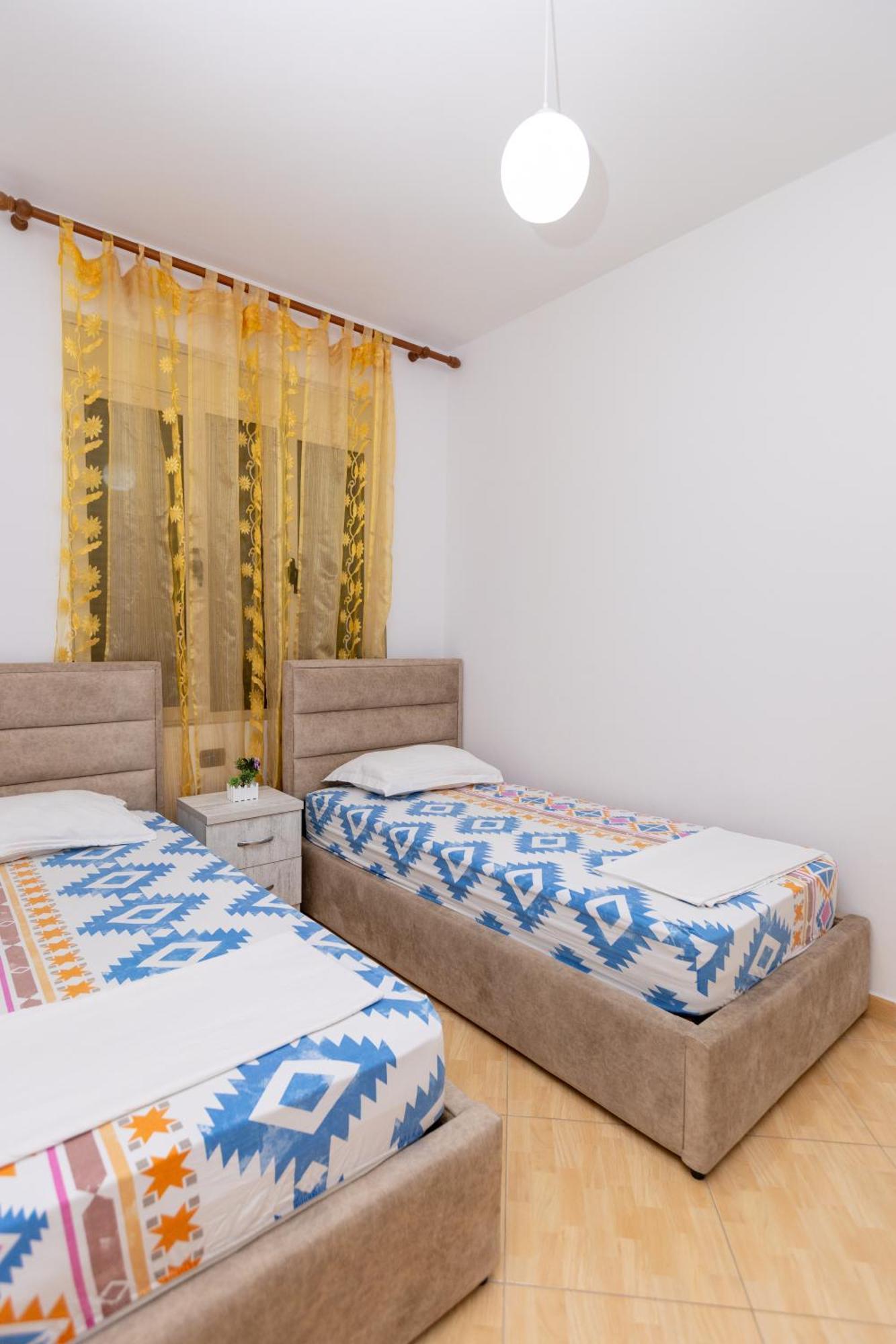 Da Vinci Apartment Vlorë Екстериор снимка